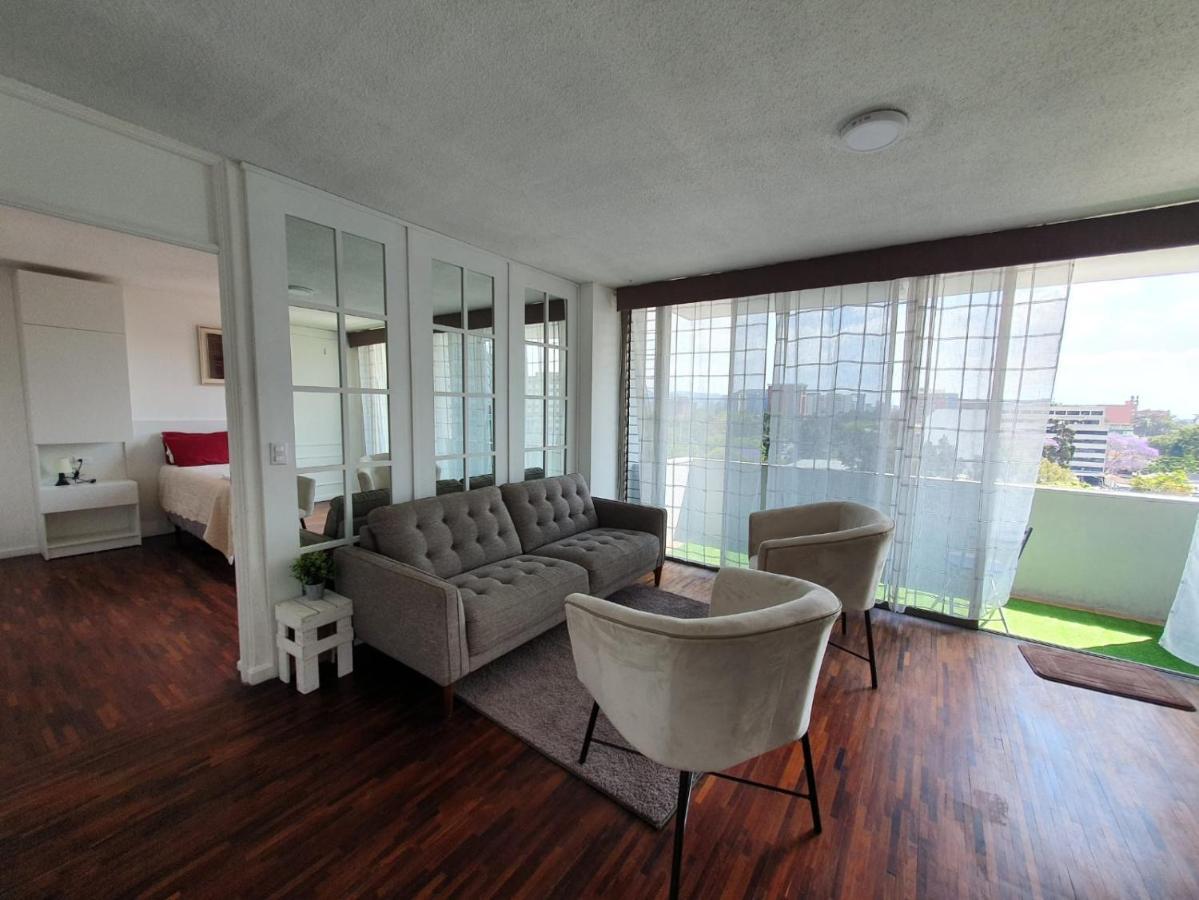 Apartamento Avenida Reforma Ciudad De Guatemala Exterior photo