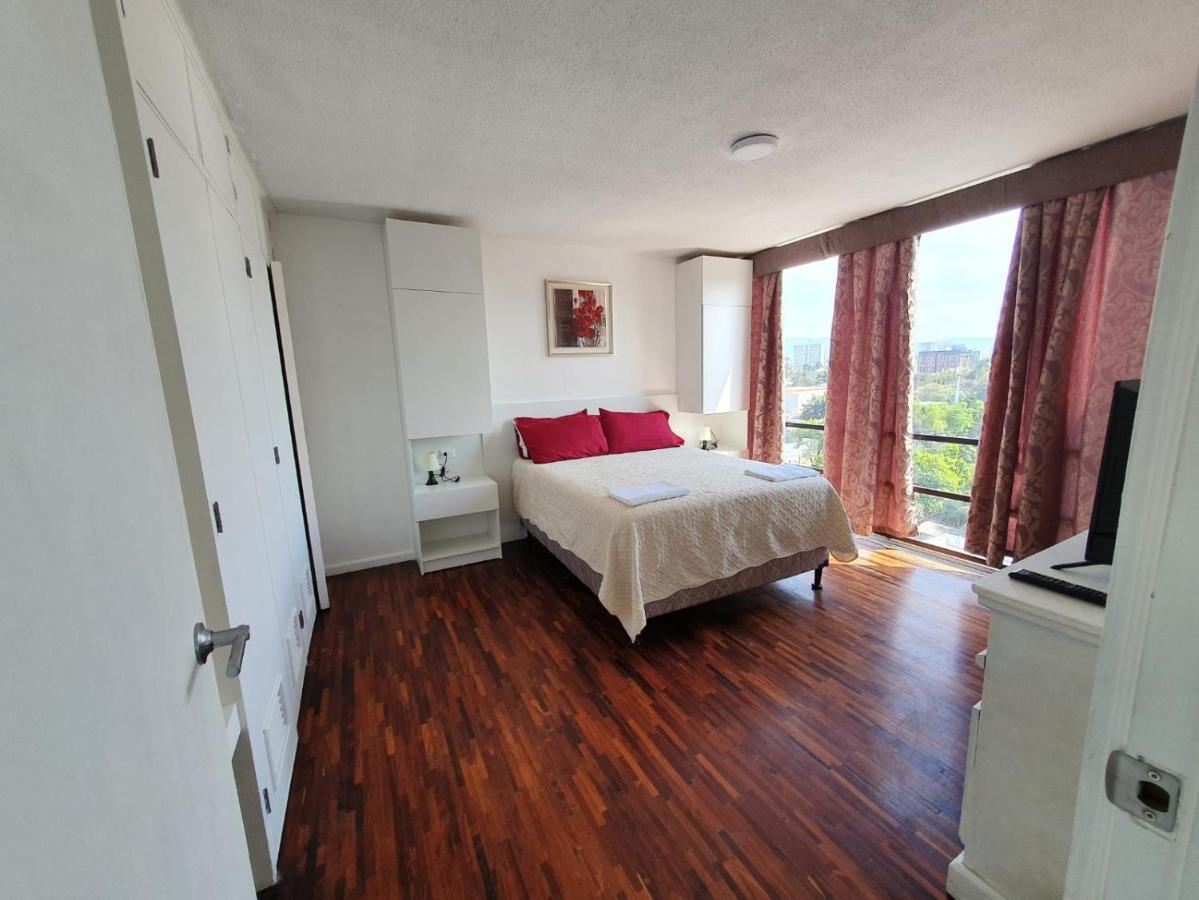 Apartamento Avenida Reforma Ciudad De Guatemala Exterior photo
